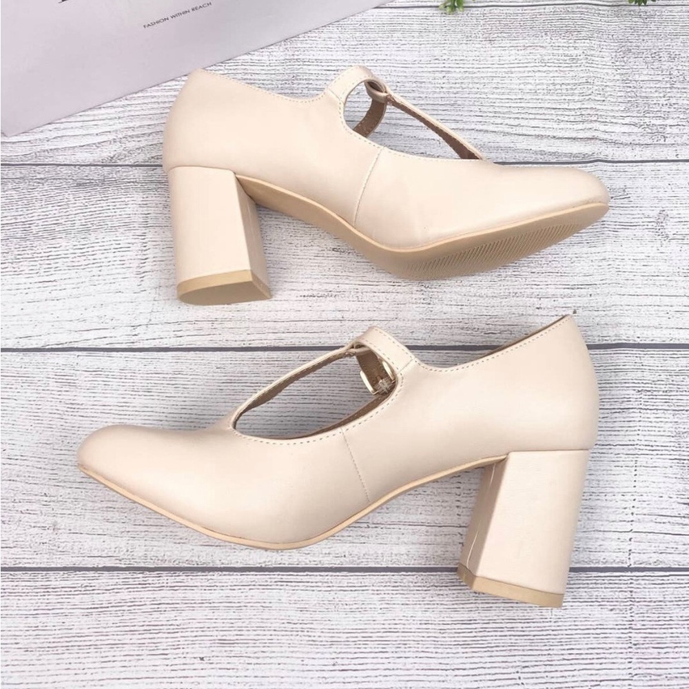 DREAM PARIS Natural T-Strap Pointed Toe Chunky Heels 7.5